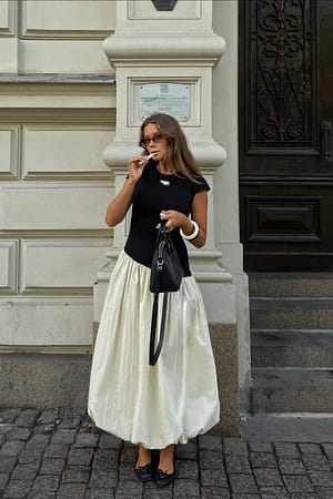 Vestido midi de jersey con falda globo