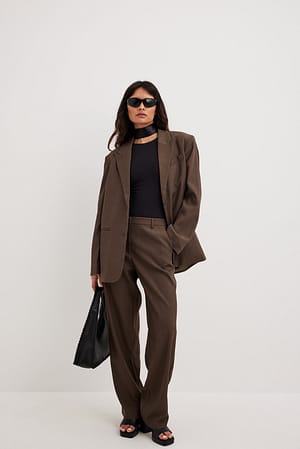 Habitbukser med mellemhøj talje