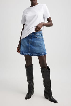 Mininederdel i denim