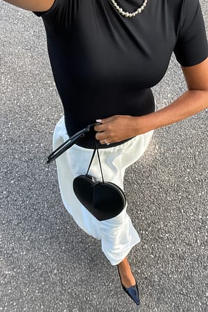 Cap Sleeve Boat Neck Body