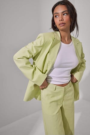 Lin blazer med brede skuldre