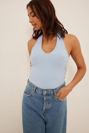 Ripp-Oberteil mit Neckholder-Ausschnitt