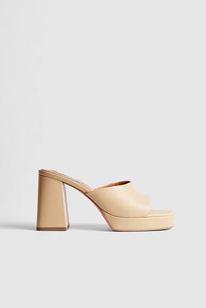 Low Platform Mules