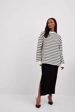 Gerippter Midirock mit Seitenschlitz