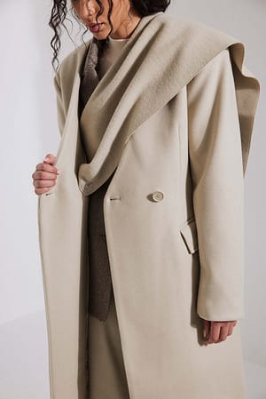 Manteau avec écharpe