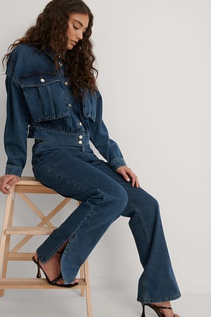 Recycled denim med hög midja och sidoslits