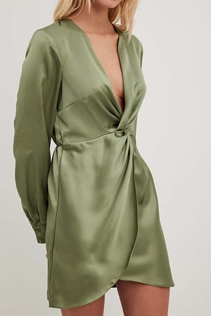 Skjortekjole med snoning foran