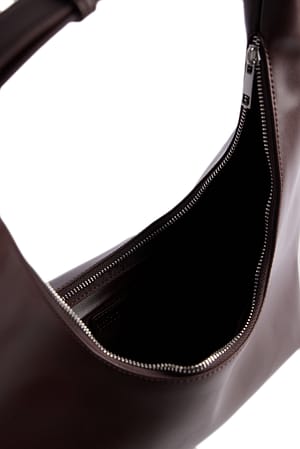 Image 3 of 7