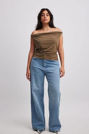 Image 4 of 5