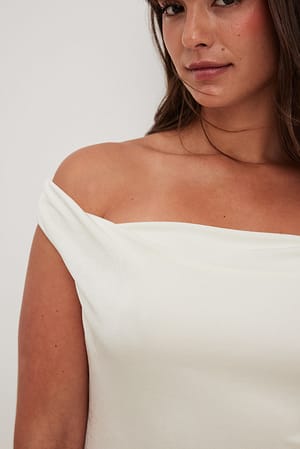 Image 4 of 4