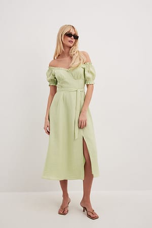 Robe épaules dénudées