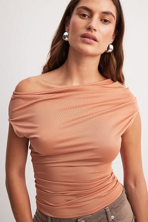 Jersey top met één blote schouder