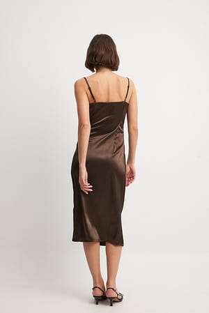 Image 2 of 6