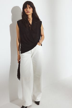 Image 3 of 6