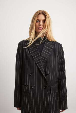 Oversized stripete kavai med dobbel knepping