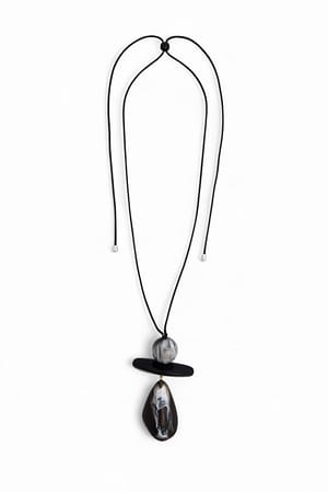 Black Collier pédant