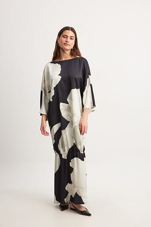 Maxikjole med åben ryg