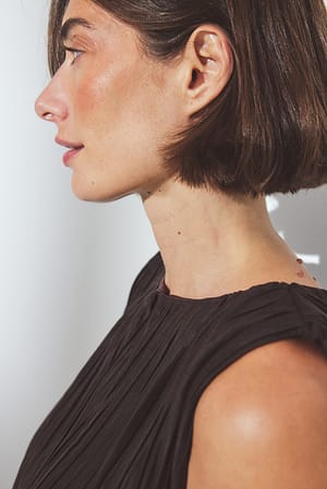 Image 4 of 8