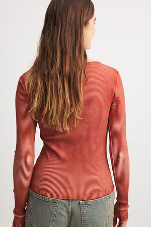 Image 2 of 6