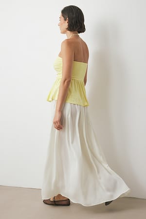 Image 2 of 6