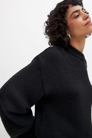 Round Neck Knitted Sweater