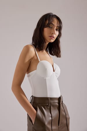 Singlet med runde skåle