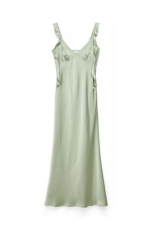 Sage Green Midikjole i satin med flæse i skulderen