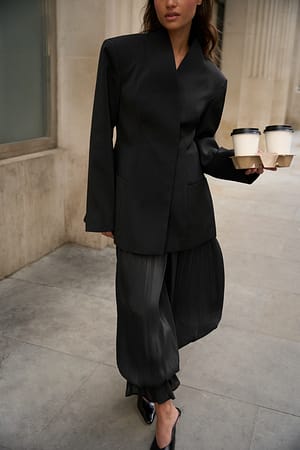 Black Skulptierter Blazer