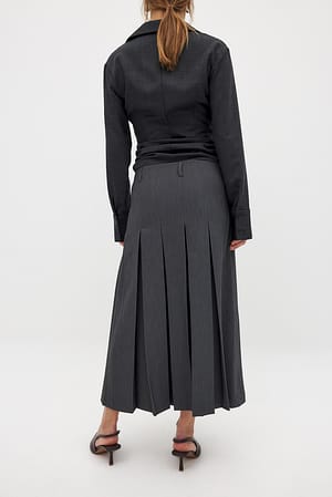 Image 2 of 7