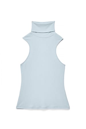 Image 4 of 6