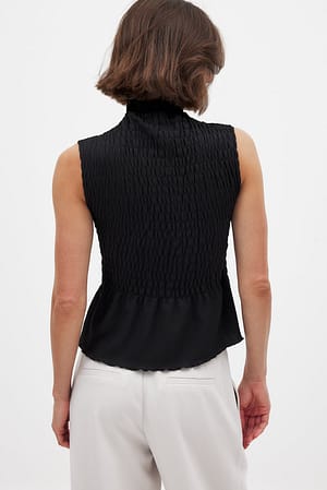 Image 2 of 5
