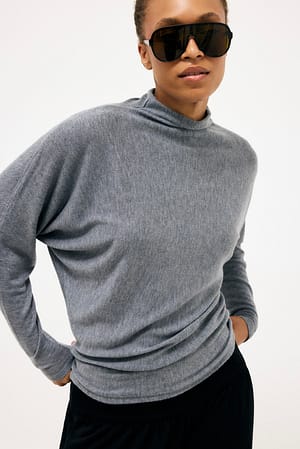 Grey Melange Blød strikket draperet batwing-top