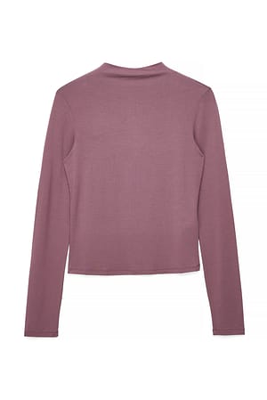 Dark Purple Soft Line topp med trakthals og lange ermer