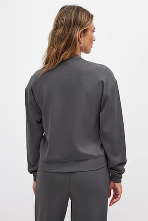 Image 2 of 5