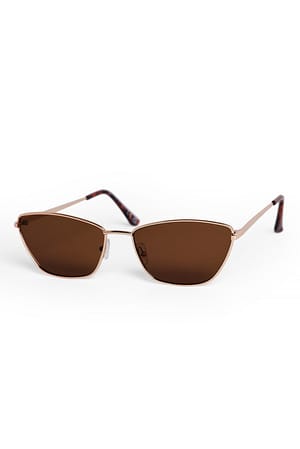 Image 3 of 5