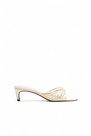 Light Yellow Mules med stropper