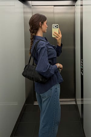 Image 2 of 6