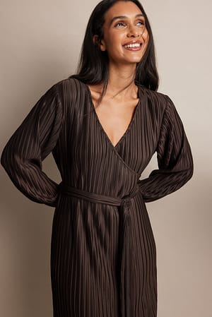 Robe portefeuille mi-longue structurée