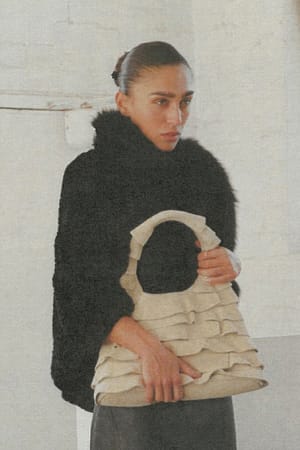 Image 2 of 6