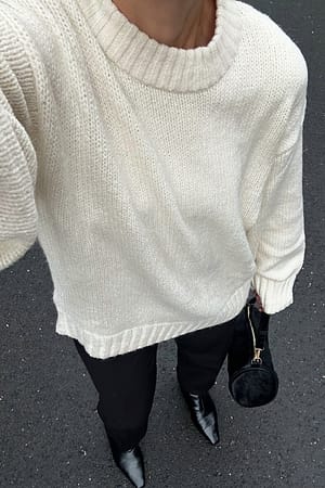 Round Neck Knitted Sweater