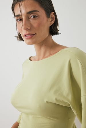 Image 2 of 6