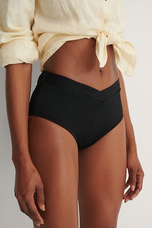 Image 3 of 4