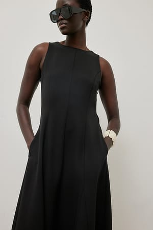 Image 3 of 4