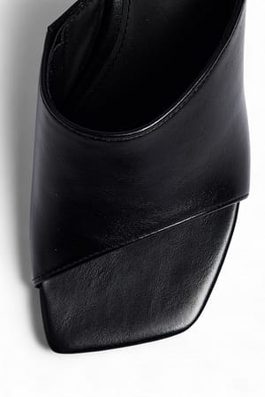 Image 4 of 4