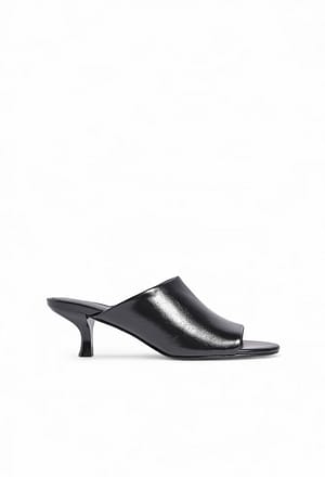 Black Mules med bred strop