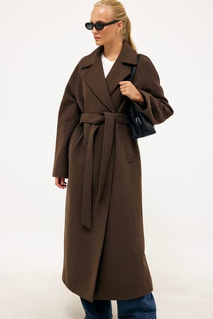 Taupe Oversized kappa i ullblandning med bälte