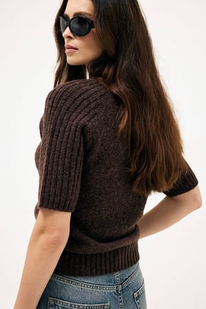 Image 2 of 7
