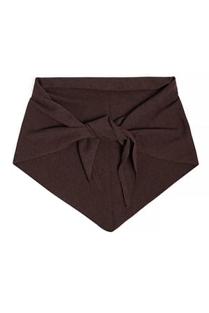 Brown Triangel-Schal aus Strickwolle