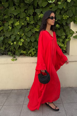 Black Woven Handbag