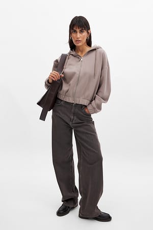 Image 4 of 5